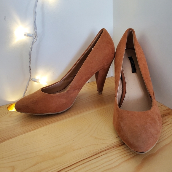 🌟3 for $25-Light brown suede high heels - Picture 2 of 7